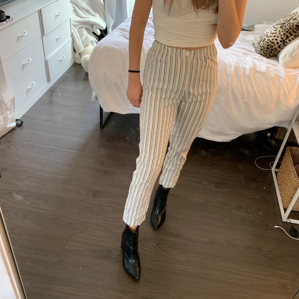 Brandy Melville Linen Striped Pants